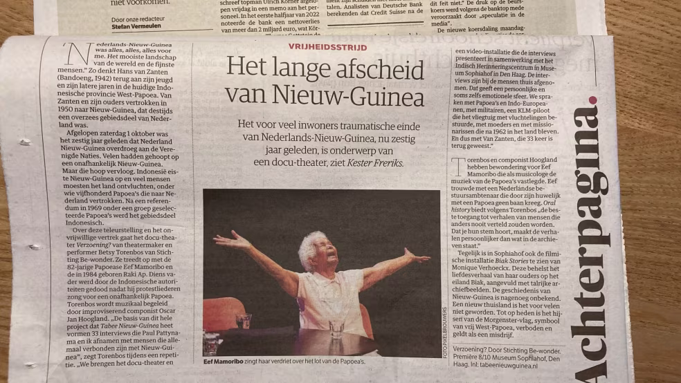 Krantenpagina cultuur met artikel het lange afscheid van nieuw-guinea over theaterduo het nieuwe inst en kester freriks